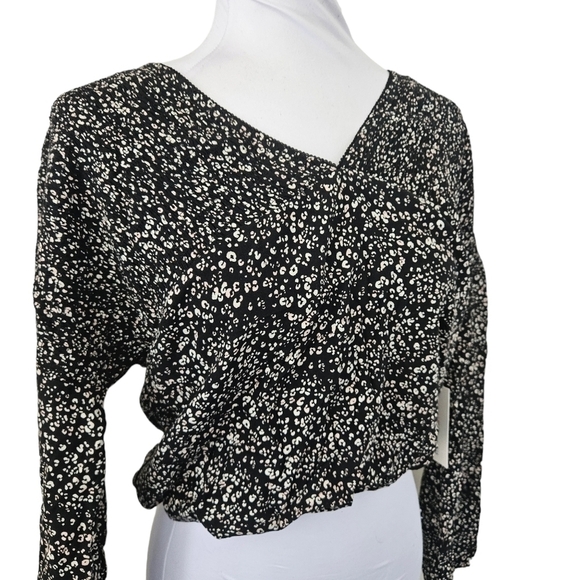 Urban Romantics Long Sleeve Smocked Crop Top - Picture 1 of 10